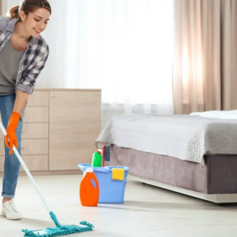 bedroom-cleaning–ezgif.com-jpg-to-webp-converter bedroom-cleaning--ezgif.com-jpg-to-webp-converter